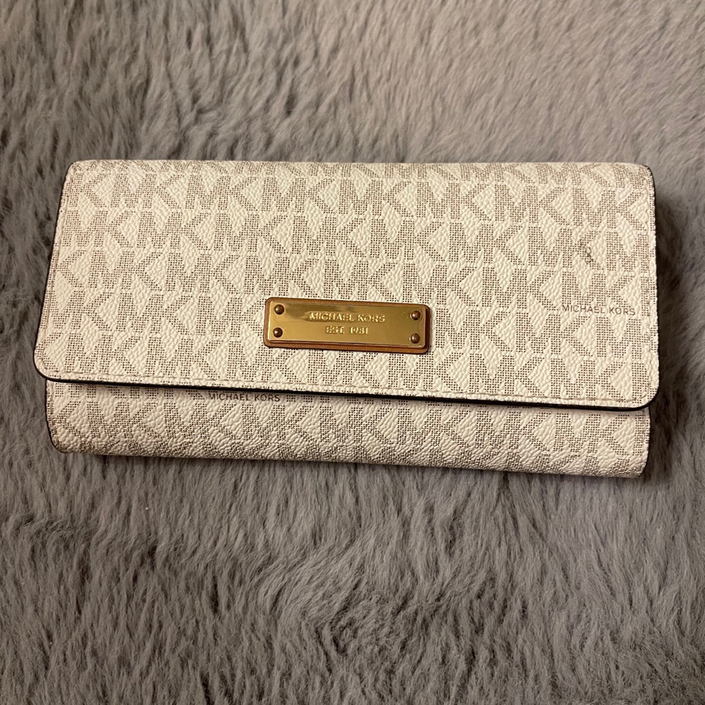 Women wallets